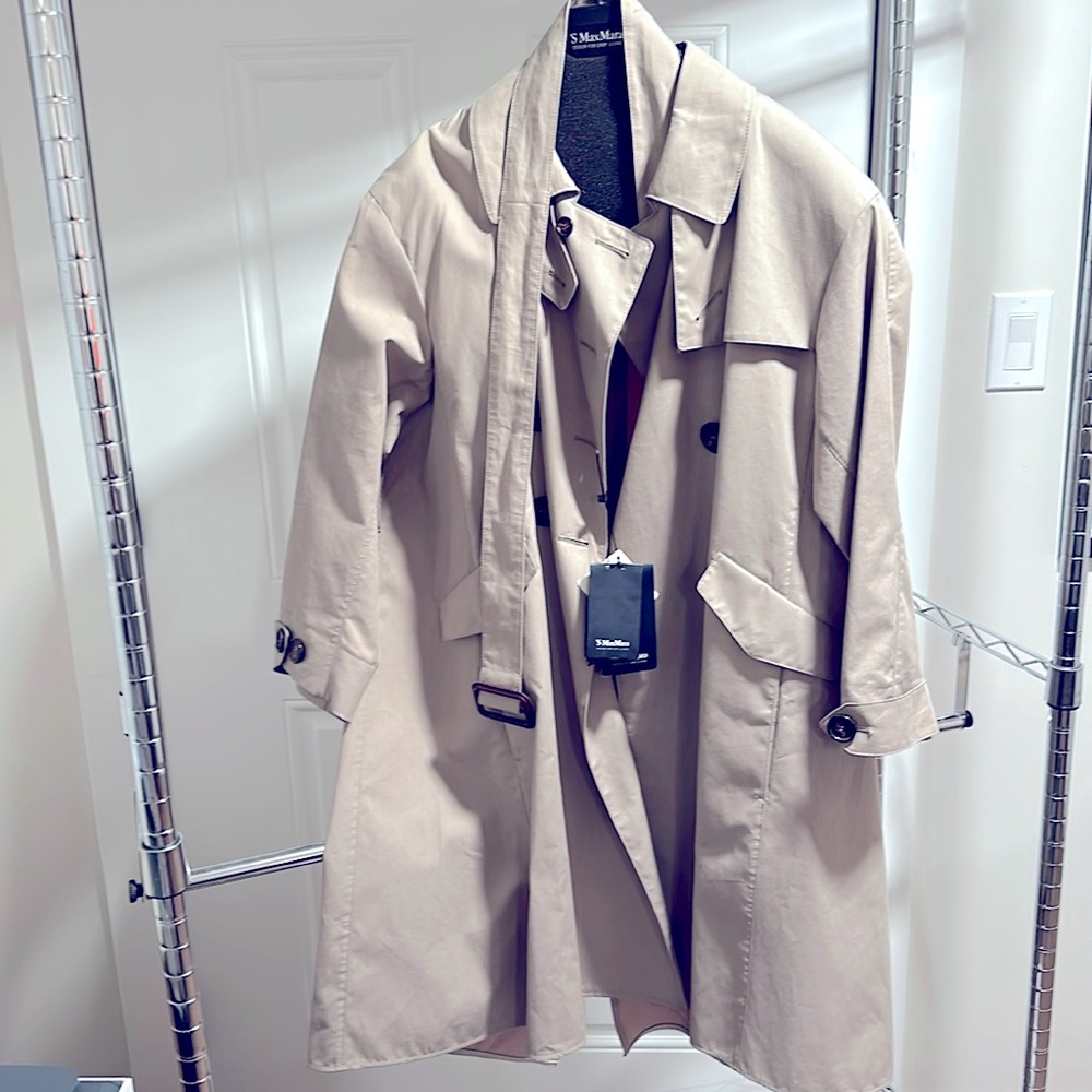 Max Mara raincoat/overcoat. The classic - purchased directly from Max Mara.